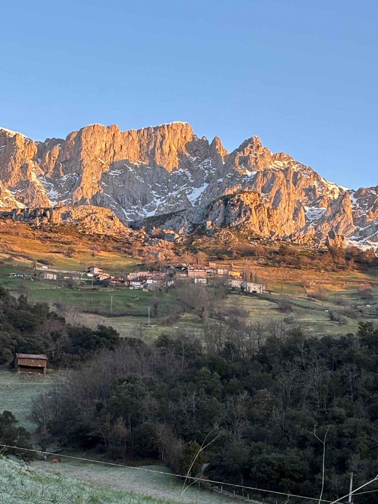 Aire De Picos Norte Brez エクステリア 写真